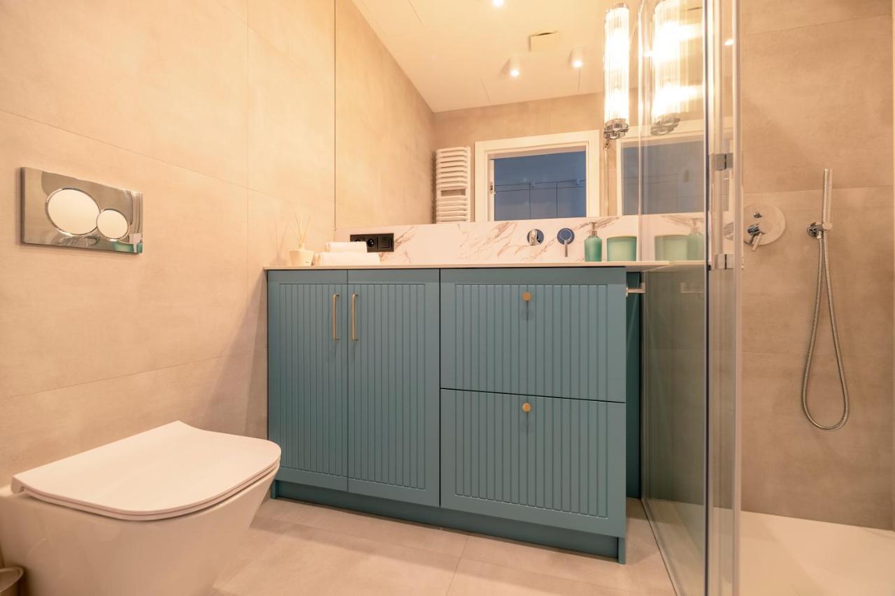 Apartment White Shellter - Shellter & Rogowo *