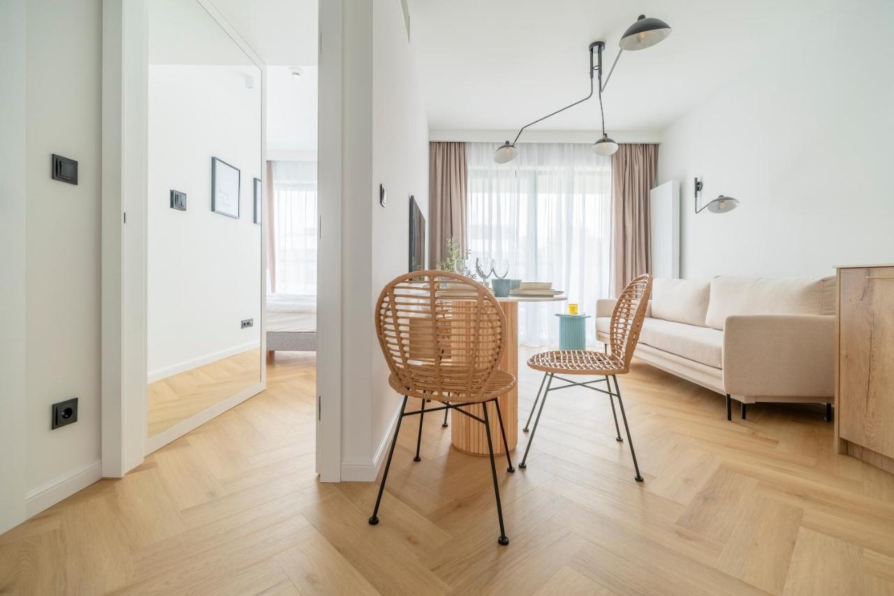 White Shellter - Shellter & Rogowo Apartment